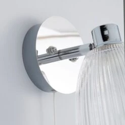 Bremont Ribbed Glass Bathroom Wall Light -Dunelm 1000157768 alt03