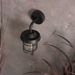 Barker Industrial Outdoor Wall Light 26 Barker Industrial Outdoor Wall Light -Dunelm 30730308 alt03