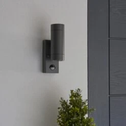 Billy PIR Sensor Outdoor Wall Light 30 Billy PIR Sensor Outdoor Wall Light -Dunelm 30730411 alt01