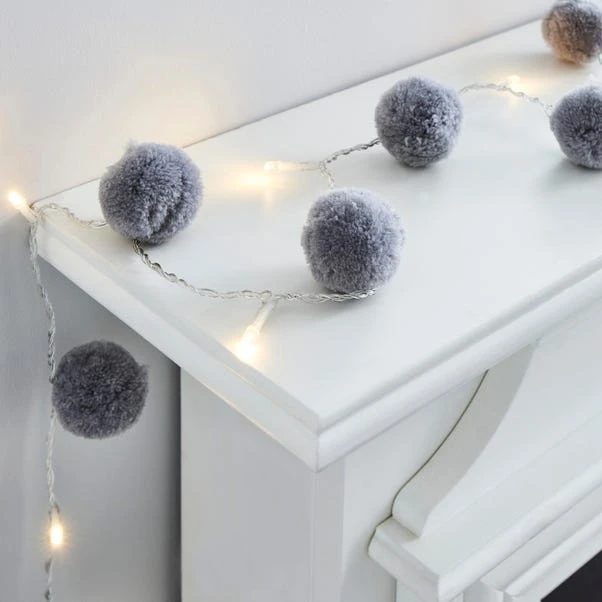 Pom Pom String Light 10 Pom Pom String Light - Image 8