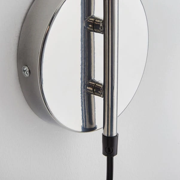 Issac Chrome Effect Plug In Wall Light 6 Issac Chrome Effect Plug In Wall Light - Image 4