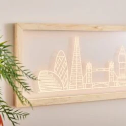 London Skyline Etched Neon Sign -Dunelm 30870746 alt02
