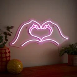 Heart Hands Neon Sign -Dunelm 30870748 alt01