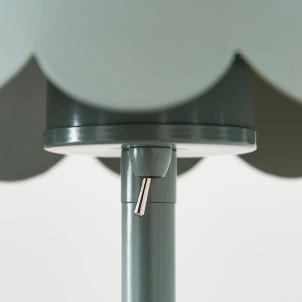 Remi Scalloped Rechargeable Metal Floor Lamp 5 Remi Scalloped Rechargeable Metal Floor Lamp - Image 3