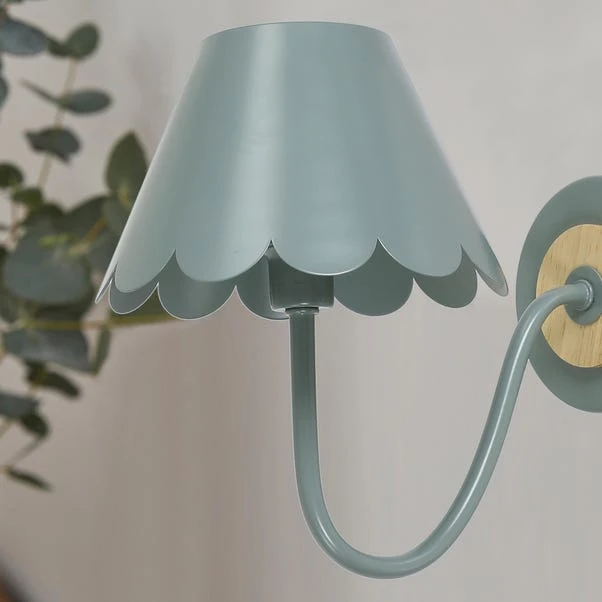 Remi Scalloped Wall Light 5 Remi Scalloped Wall Light - Image 3