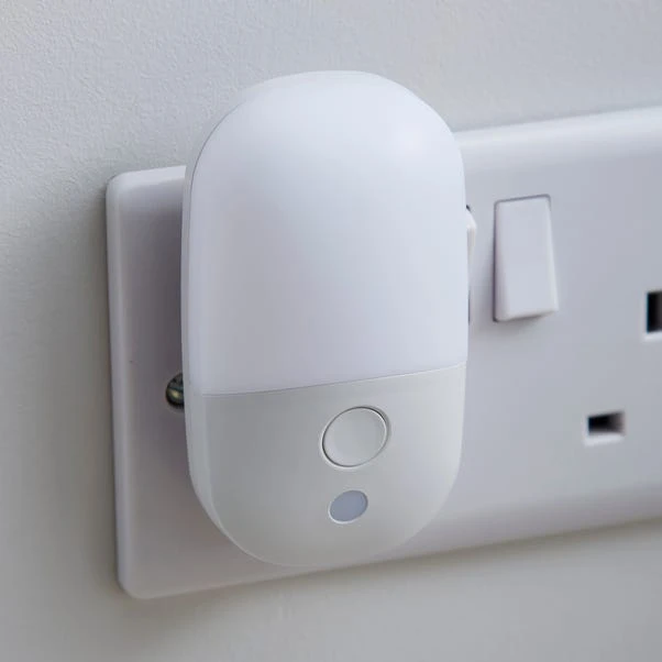 Plug In Night Light 5 Plug In Night Light - Image 3